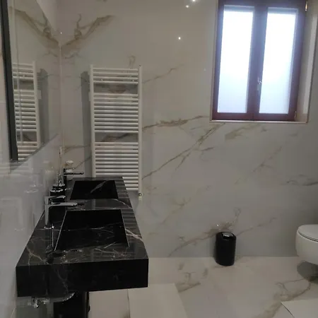 Palazzo In Corte - Nel Cuore Di Apartmán Bari